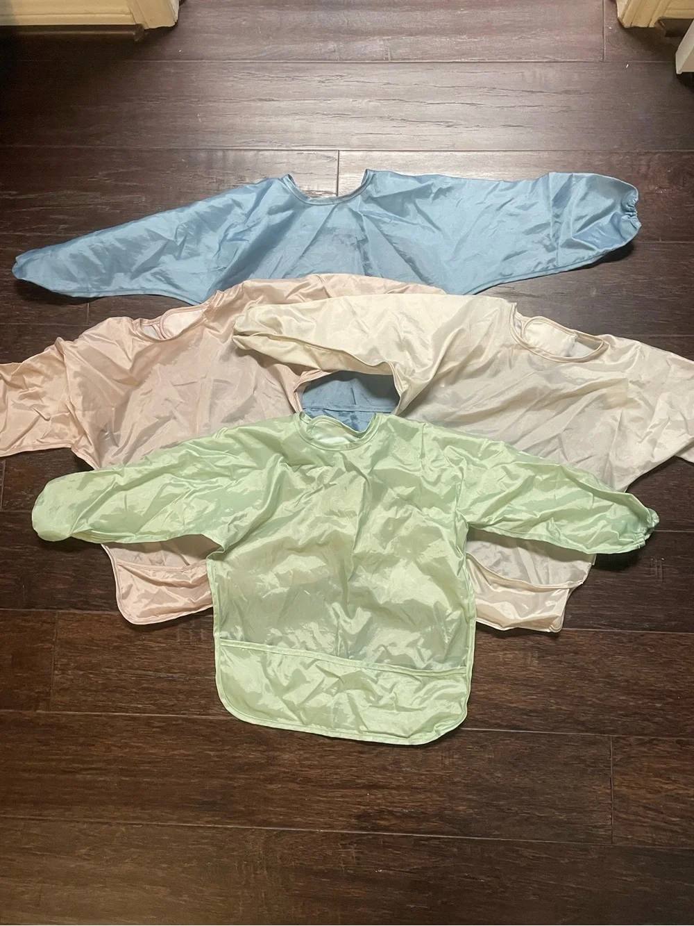 Long Sleeve Waterproof Bibs with Catchall Pocket 4 pack